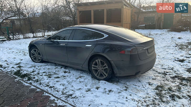 Лифтбек Tesla Model S 2014 в Львове фото 4 Лифтбек Tesla Model S 2014 в Львове
