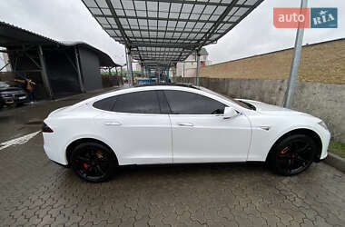 Ліфтбек Tesla Model S 2014 в Києві