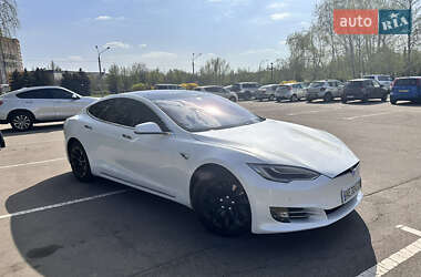 Tesla Model S 2016