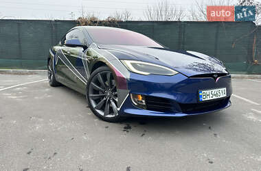 Ліфтбек Tesla Model S 2017 в Одесі