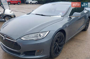 Tesla Model S 2014