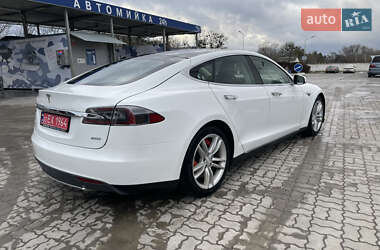 Лифтбек Tesla Model S 2015 в 