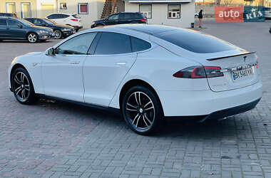 Лифтбек Tesla Model S 2014 в Ровно