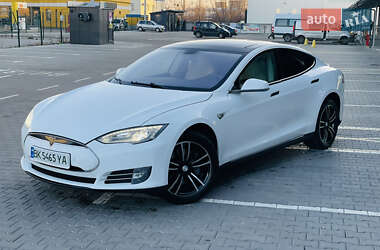 Лифтбек Tesla Model S 2014 в Ровно