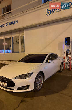 Лифтбек Tesla Model S 2014 в Днепре