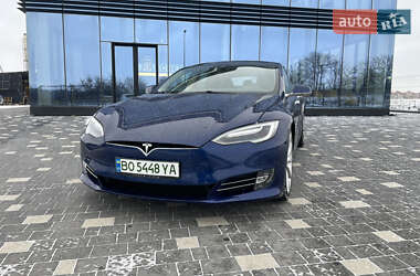 Ліфтбек Tesla Model S 2016 в Тернополі