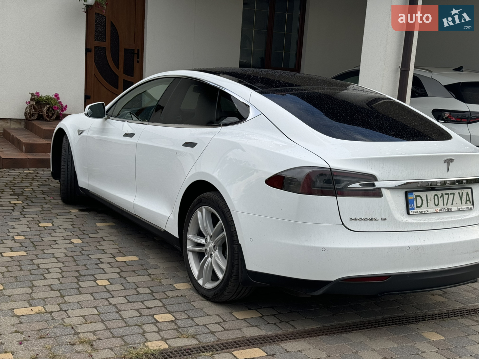 2016 Tesla Model S - мініатюра 3