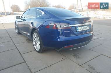 Ліфтбек Tesla Model S 2015 в Києві