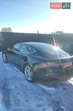 Лифтбек Tesla Model S 2015 в Тернополе