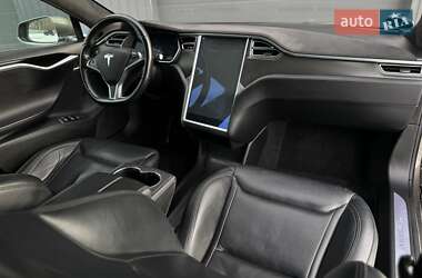 Ліфтбек Tesla Model S 2015 в Трускавці