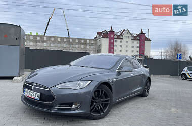 Tesla Model S 2014