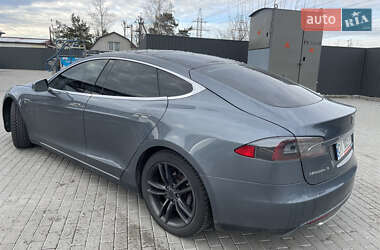 Ліфтбек Tesla Model S 2014 в Києві