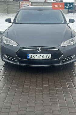 Ліфтбек Tesla Model S 2013 в Рівному