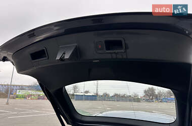 Лифтбек Tesla Model S 2018 в 