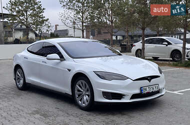 Ліфтбек Tesla Model S 2013 в Рівному