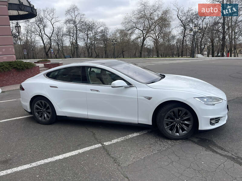 Ліфтбек Tesla Model S 2012 в Одесі