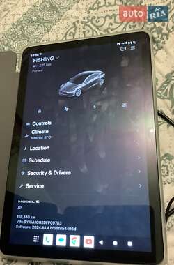 Лифтбек Tesla Model S 2013 в 