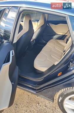 Лифтбек Tesla Model S 2014 в 