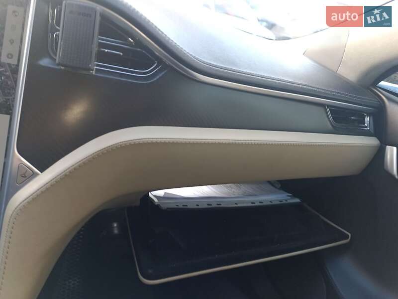 Ліфтбек Tesla Model S 2012 в Житомирі