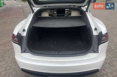 Ліфтбек Tesla Model S 2022 в 