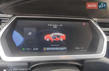 Лифтбек Tesla Model S 2014 в 