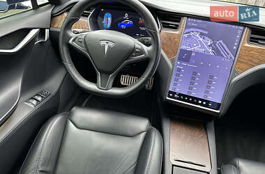 Лифтбек Tesla Model S 2019 в 