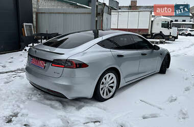 Лифтбек Tesla Model S 2017 в 