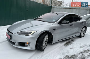 Лифтбек Tesla Model S 2017 в 