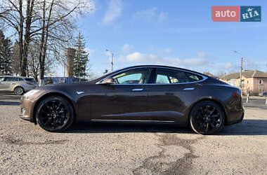Ліфтбек Tesla Model S 2013 в 