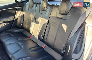 Ліфтбек Tesla Model S 2013 в 