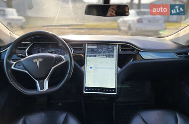 Ліфтбек Tesla Model S 2013 в 