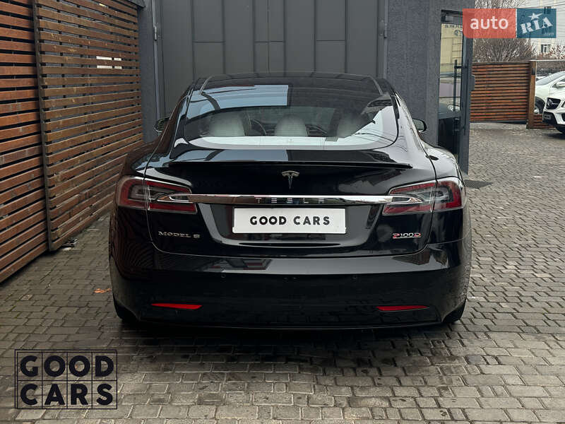 Лифтбек Tesla Model S 2017 в Одессе