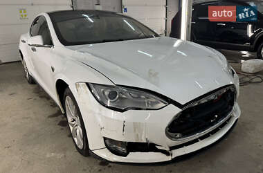 Лифтбек Tesla Model S 2013 в Луцке