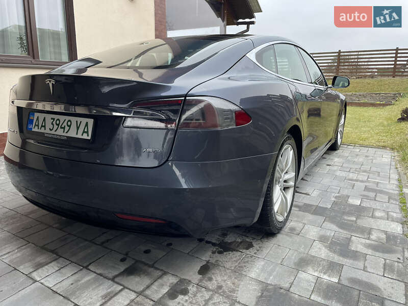 Ліфтбек Tesla Model S 2016 в Києві