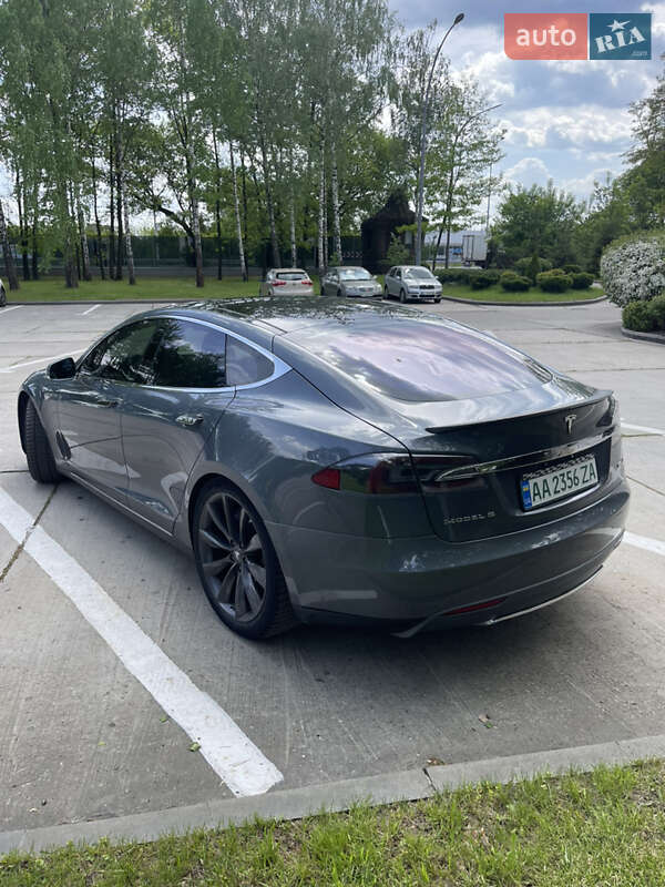 Ліфтбек Tesla Model S 2013 в Києві фото 39 Ліфтбек Tesla Model S 2013 в Києві