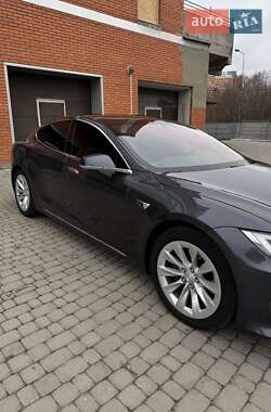 Лифтбек Tesla Model S 2018 в Харькове