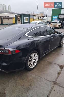 Ліфтбек Tesla Model S 2014 в Києві