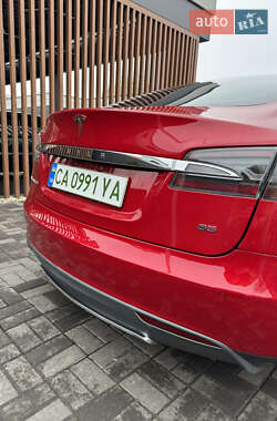 Ліфтбек Tesla Model S 2014 в Черкасах