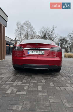 Ліфтбек Tesla Model S 2014 в Черкасах