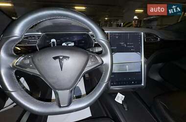 Лифтбек Tesla Model S 2016 в 