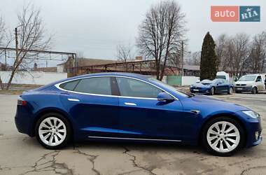 Ліфтбек Tesla Model S 2017 в 