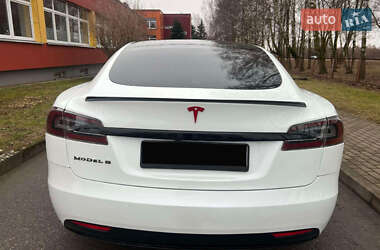 Лифтбек Tesla Model S 2018 в Тернополе