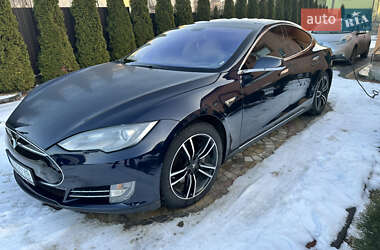 Ліфтбек Tesla Model S 2014 в Львові