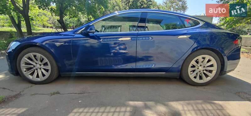 Ліфтбек Tesla Model S 2016 в Кривому Розі фото 7 Ліфтбек Tesla Model S 2016 в Кривому Розі