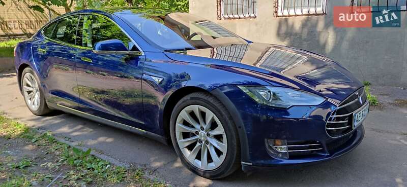 Ліфтбек Tesla Model S 2016 в Кривому Розі фото 3 Ліфтбек Tesla Model S 2016 в Кривому Розі