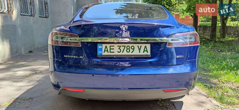 Ліфтбек Tesla Model S 2016 в Кривому Розі фото 8 Ліфтбек Tesla Model S 2016 в Кривому Розі