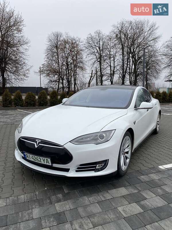 Ліфтбек Tesla Model S 2012 в Вінниці