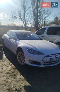 Ліфтбек Tesla Model S 2013 в Івано-Франківську