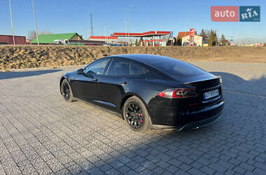 Лифтбек Tesla Model S 2014 в 