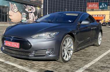 Ліфтбек Tesla Model S 2013 в Луцьку